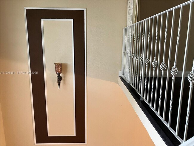 Building Photo - 8500 SW 109th Ave