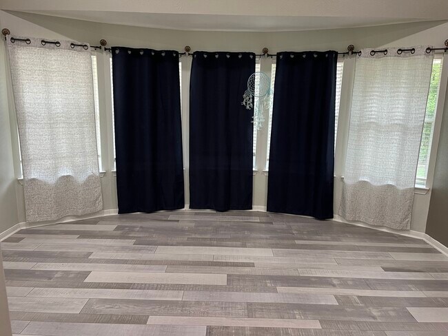 Building Photo - 21806 Silverpeak Ct