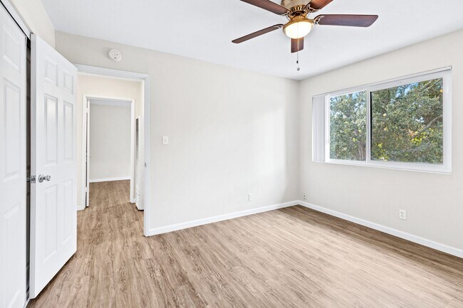 Building Photo - 1356 Monte Vista Ave
