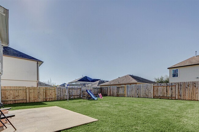Building Photo - 3027 Upland Spring Trace