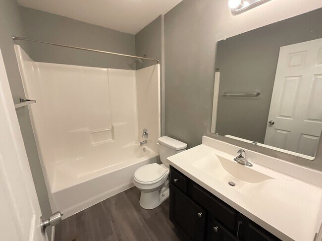 Building Photo - 2140 N Travis