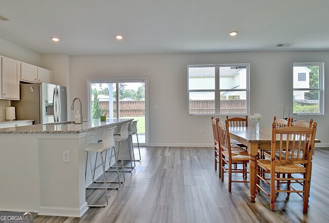 Building Photo - 8077 Rudder Cir