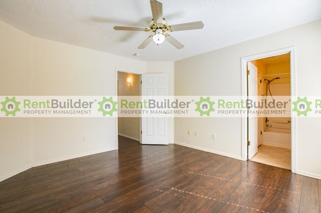 Building Photo - 5106 Park Ridge Rd NW