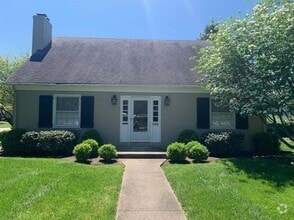 Building Photo - 696 Berry Ln