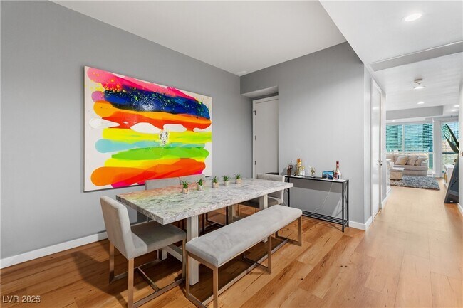 Building Photo - 4525 Dean Martin Dr