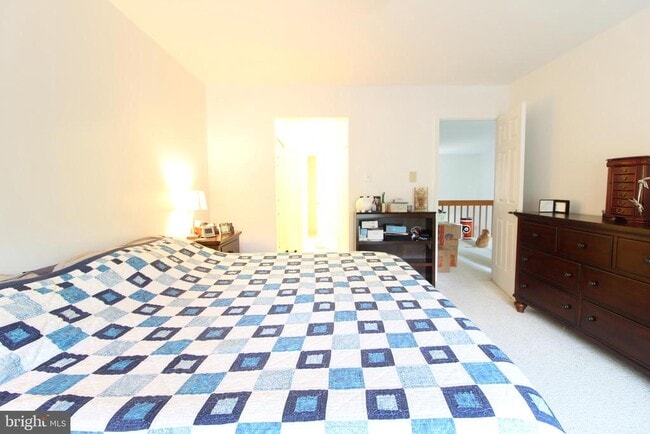 Building Photo - 30 Chicopee Dr