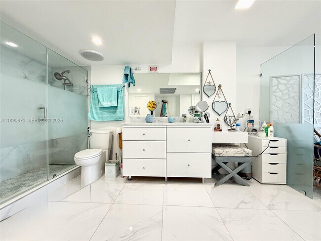 Building Photo - 3180 S Ocean Dr