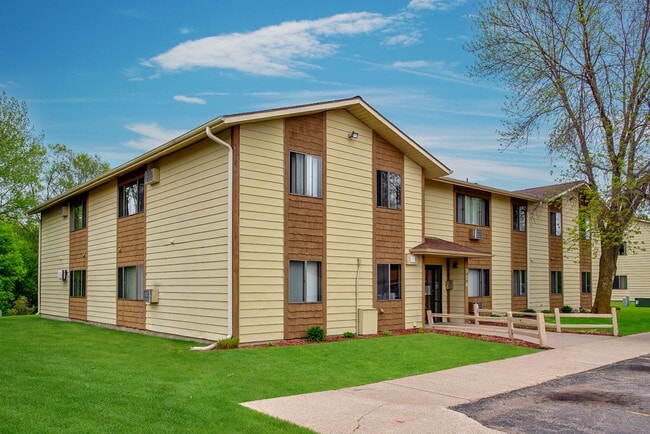 Building Photo - Spruce Place Apartments