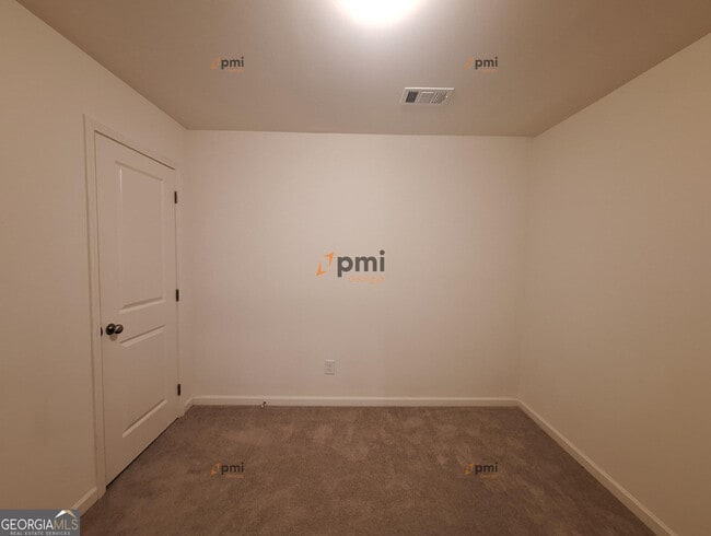 Building Photo - 861 Ambient Way