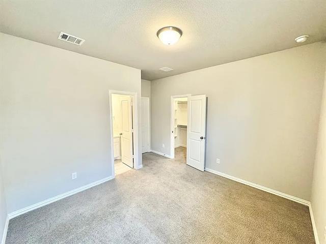 Building Photo - 809 Uplands Dr