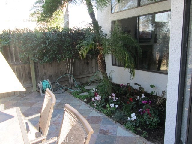 Building Photo - 22175 Summit Hill Dr