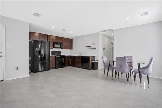 Building Photo - 8730 Texas Risinger Dr