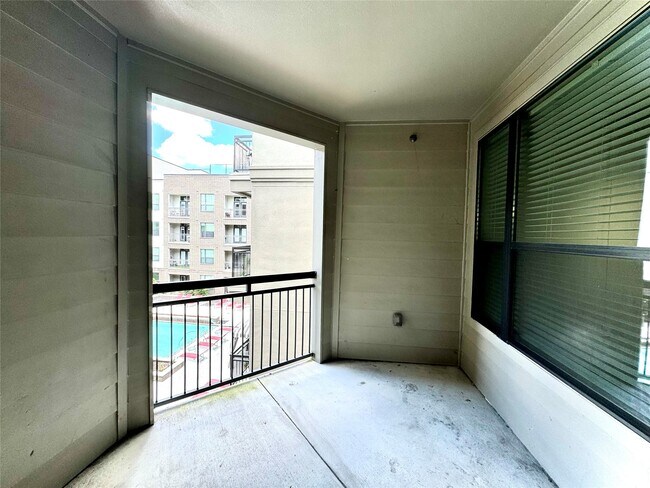 Building Photo - 3788 Richmond Ave.