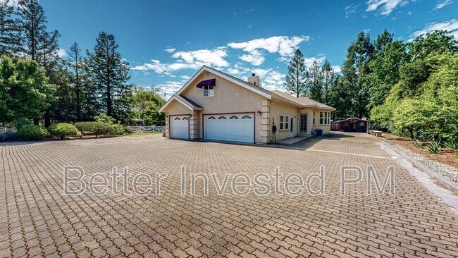 Building Photo - 106 Lafayette Dr