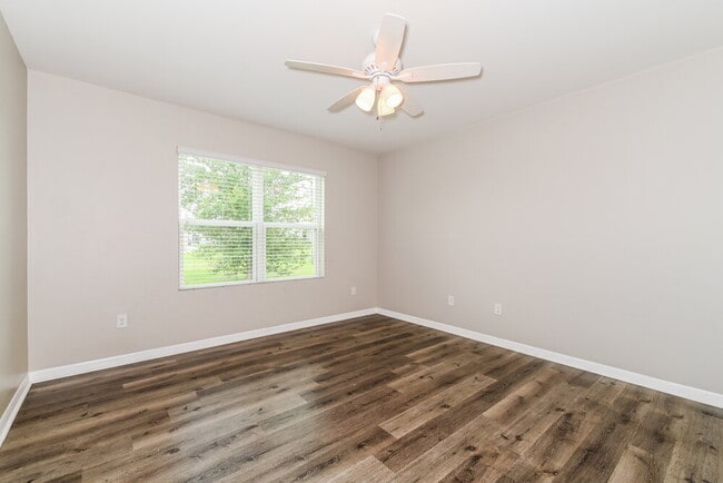 Building Photo - 31 NE 9th Pl