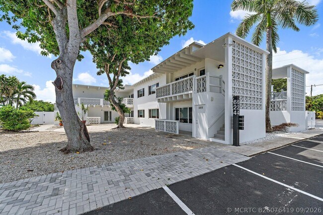 Building Photo - 624 Southwind Cir