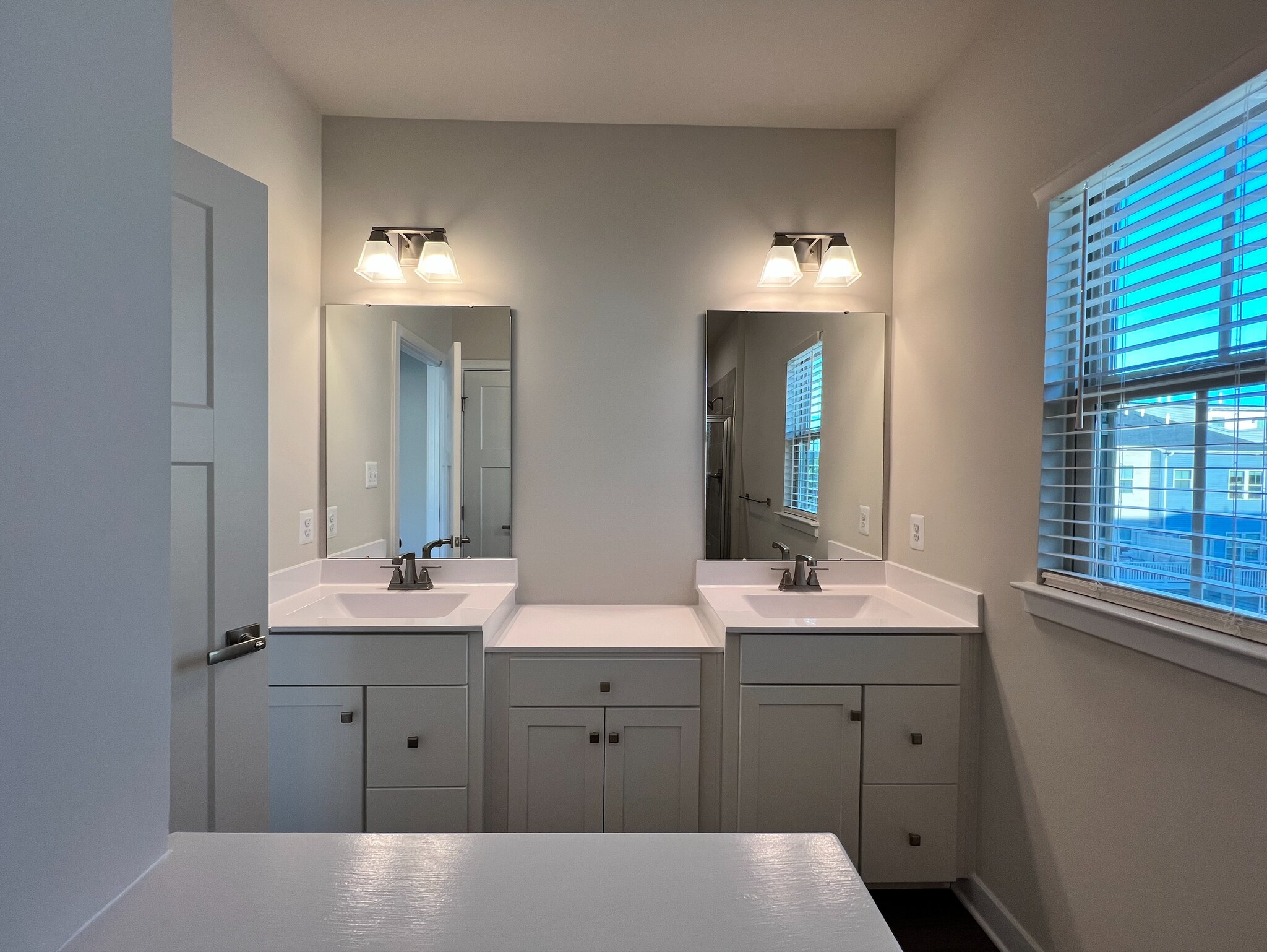 Dual vanities - 5957 Jefferson Technology Blvd