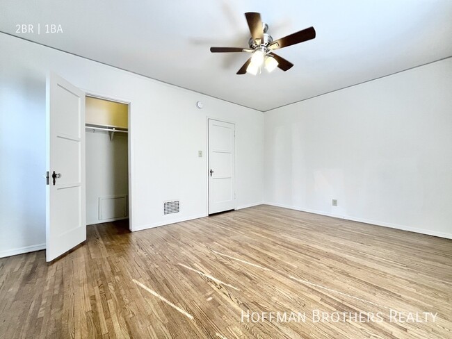Building Photo - 343 Hayworth Ave