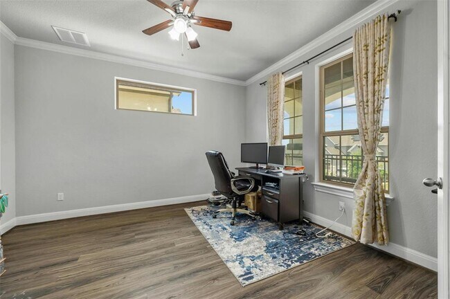 Building Photo - 15613 Cabrillo Way