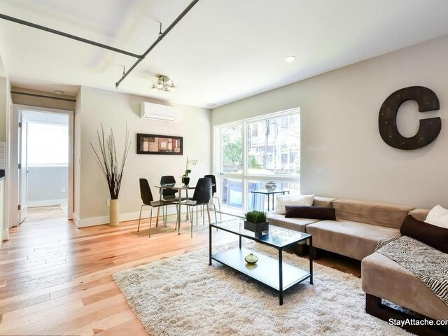 Building Photo - 1514 Newton St NW