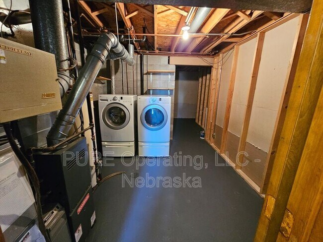 Building Photo - 12321 Wirt St
