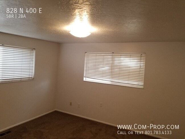 Building Photo - 828 400 E
