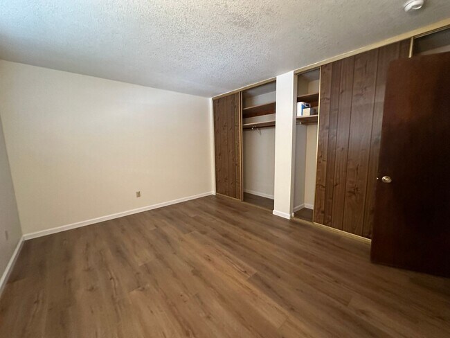 Building Photo - Al Tahoe 3 Bedroom Home with Garage, Just ...
