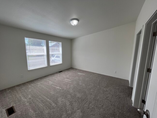 Building Photo - 805 Rose St