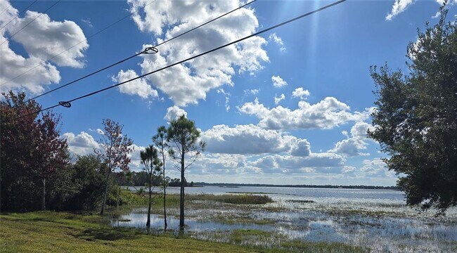 Building Photo - 1634 Dolphin Dr