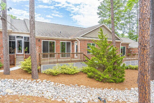Building Photo - 535 Lighthorse Cir