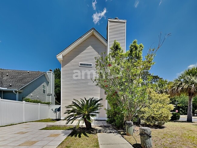 Building Photo - 97 Tenth Avenue