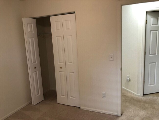 Building Photo - Great Home in West Greeley