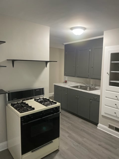 Building Photo - 1360 S Arch Ave