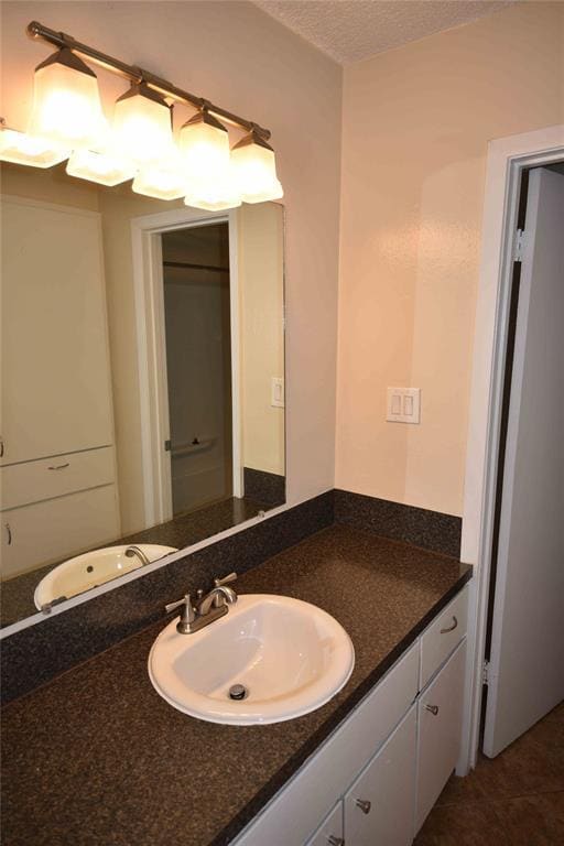 Building Photo - 3321 Dolphin Dr