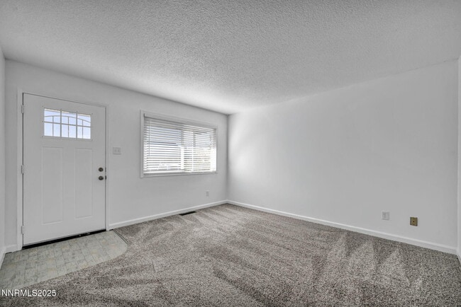 Building Photo - 1642 York Wy