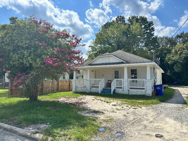 Primary Photo - 524 S 6th St