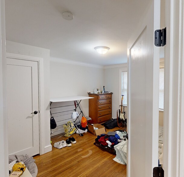 Building Photo - 25 Greycliff Rd