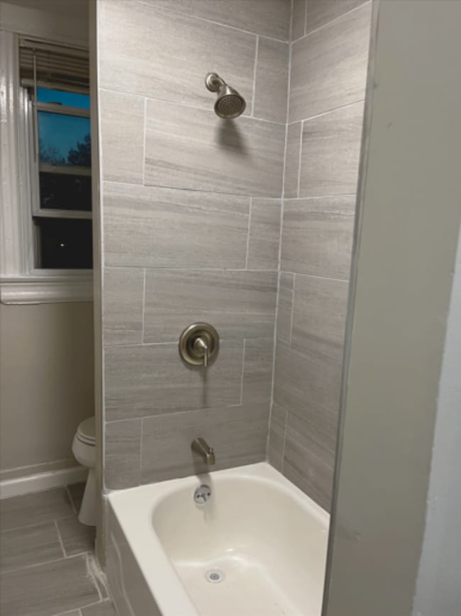 Building Photo - Bright Hill East 1BR — Washer/Dryer, Metro Access & Move-In Ready Comfort!