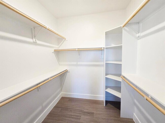 Building Photo - 13505 Burnet Rd