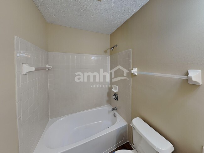 Building Photo - 6693 Jennyann Way