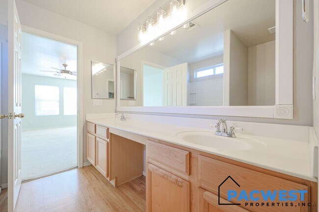 Building Photo - Welcome to your new home in Surprise!