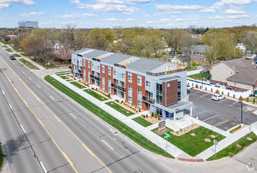 Amber Studios and Lofts 18001870 Livernois Rd Troy MI 48083