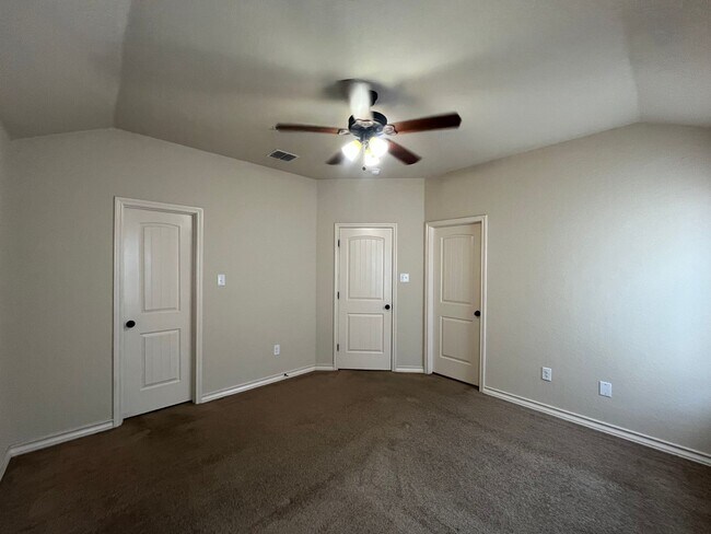 Building Photo - 7109 Micayla Cv