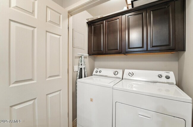 Building Photo - 5350 E Deer Valley Dr