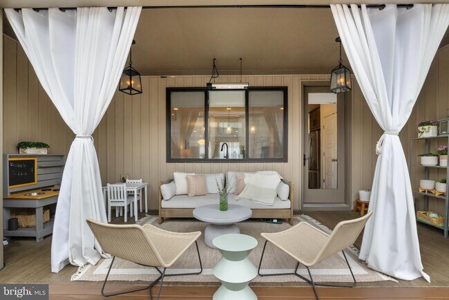 Building Photo - 42338 Nelsonville Ter