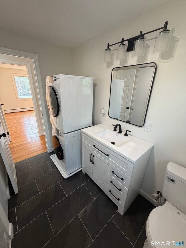 Building Photo - 163 Collins St