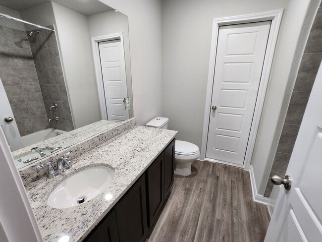 Building Photo - Luxury Living in the Heart of Cibolo!