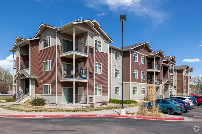 Building Photo - Copper Creek Apts