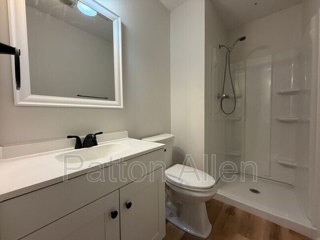 Building Photo - 105 Scottlynn Ct
