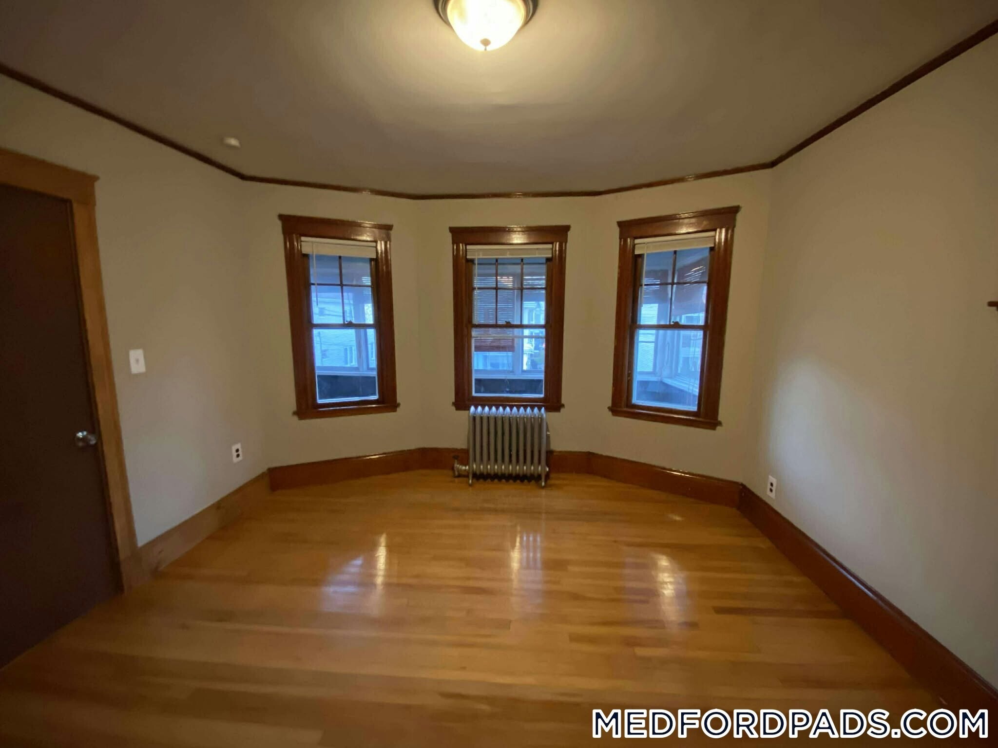 Building Photo - 60 Pinkert St